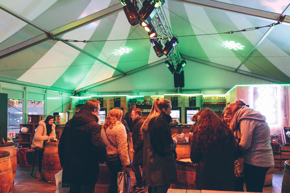  Mechelen houdt je warm - Kerstmarkt Mechelen in Mechelen