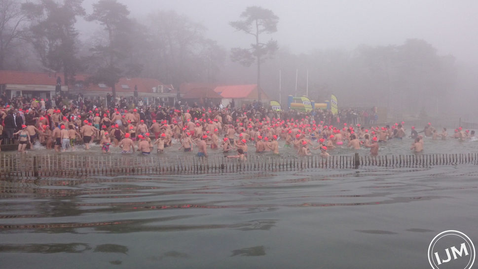  Nieuwjaarsduik IJzeren Man Vught in Vught