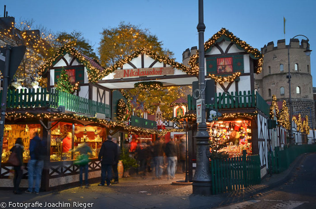  Sinterklaasdorp Rudolfplatz Keulen in Keulen